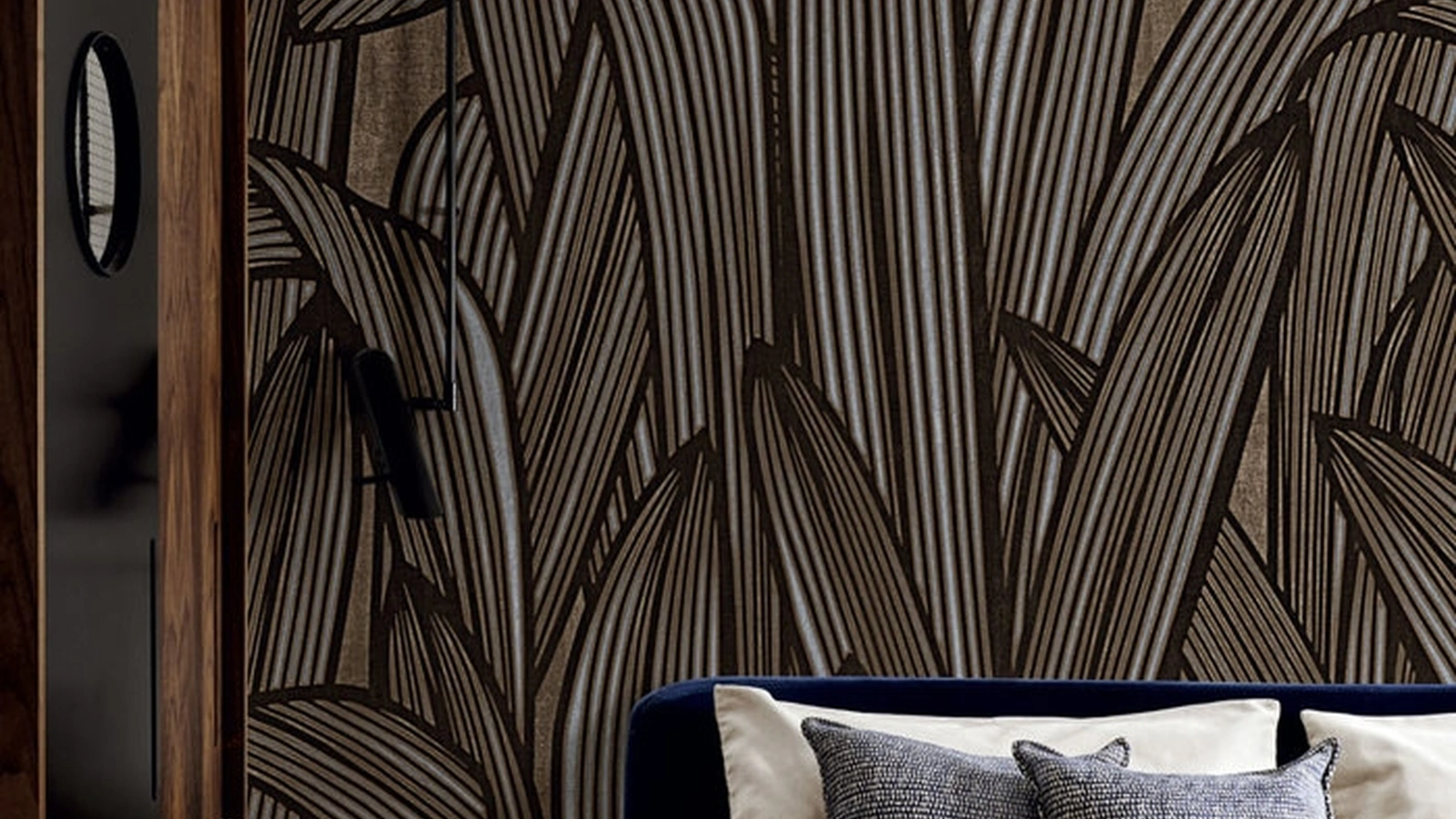 Carta da parati Flying in the Meadow di London Art