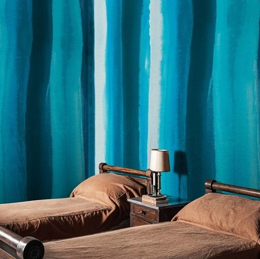 Carta da parati Soft Stripe Clouds di London Art