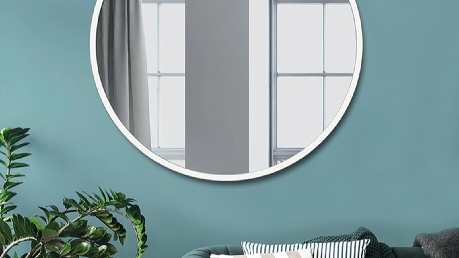 Specchiera Tonda Bianca con cornice in metallo di Pintdecor