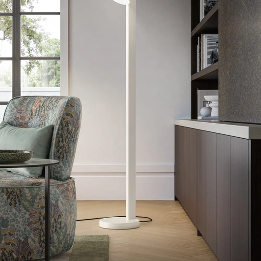 Lampada da terra in metallo laccato Ela di Le Comfort