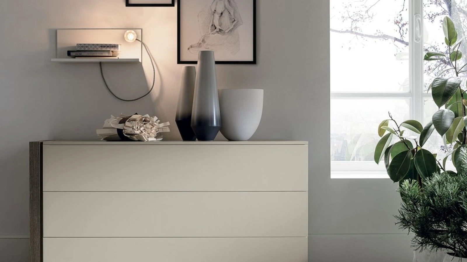 Comò Capitol in laccato di Tomasella