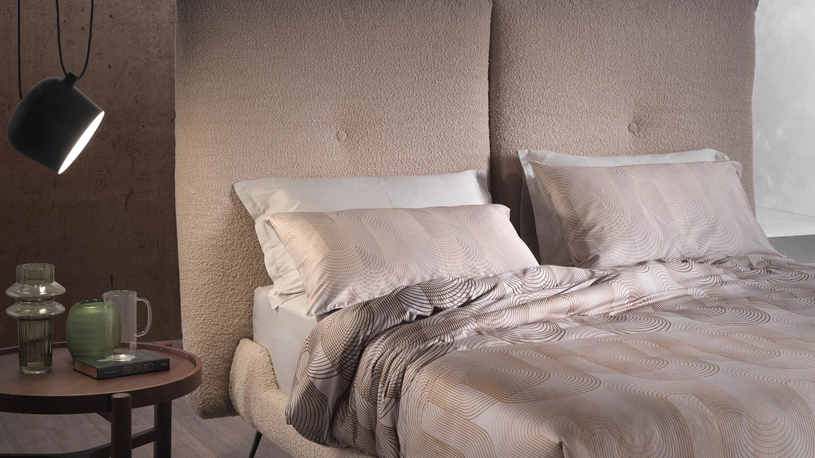 Letto in tessuto con testiera Designer Lift di Altrenotti