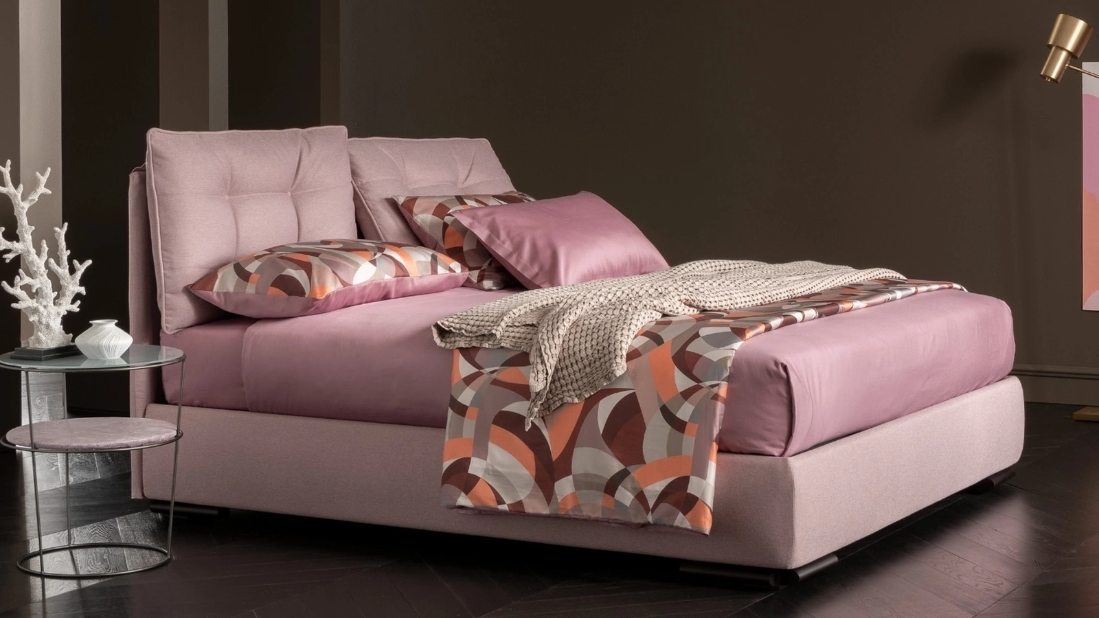 Letto con testiera imbottita e trapuntata Soul Capri di Altrenotti