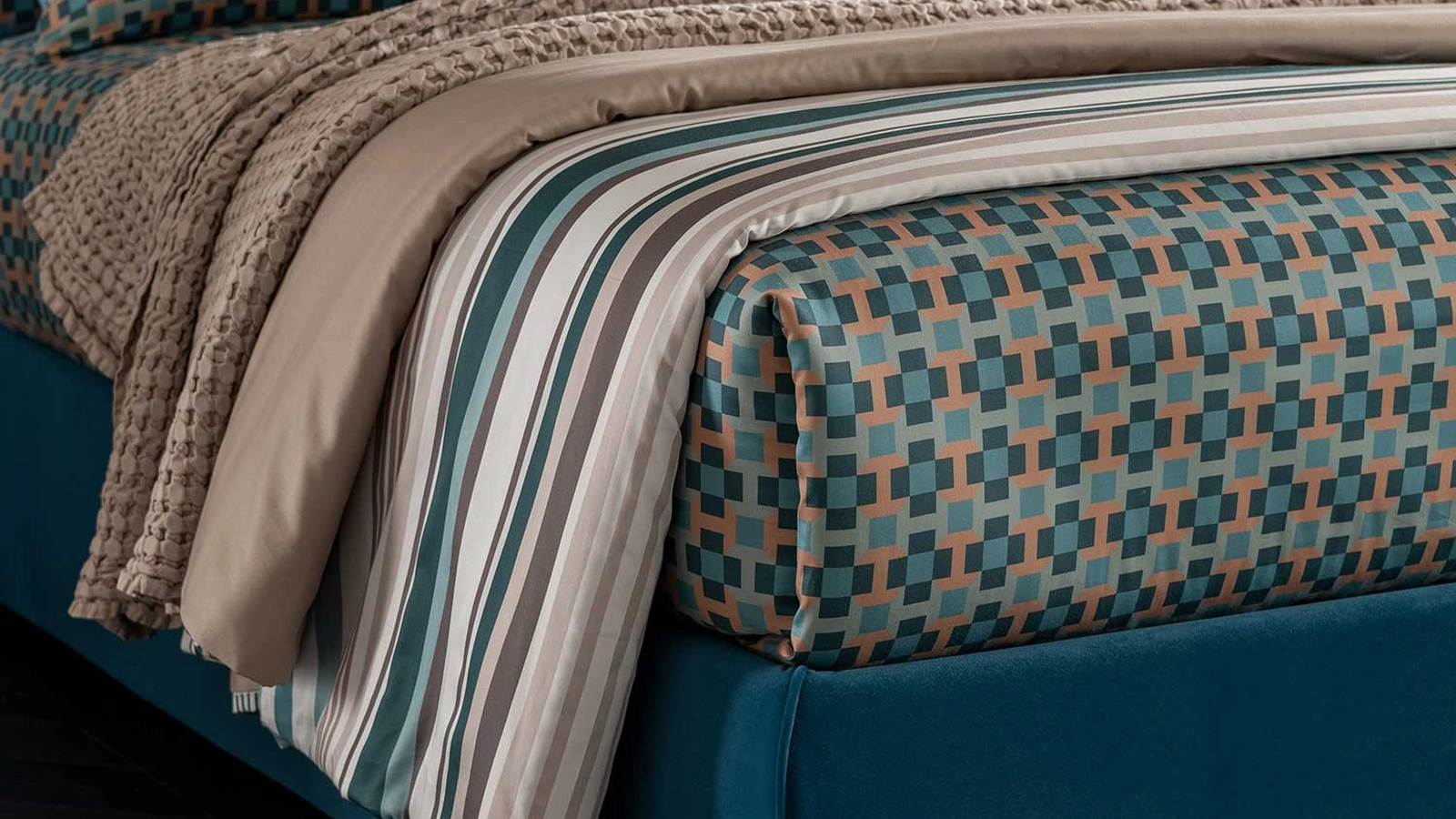 Letto con testiera trapuntata Soul Chamolè di Altrenotti