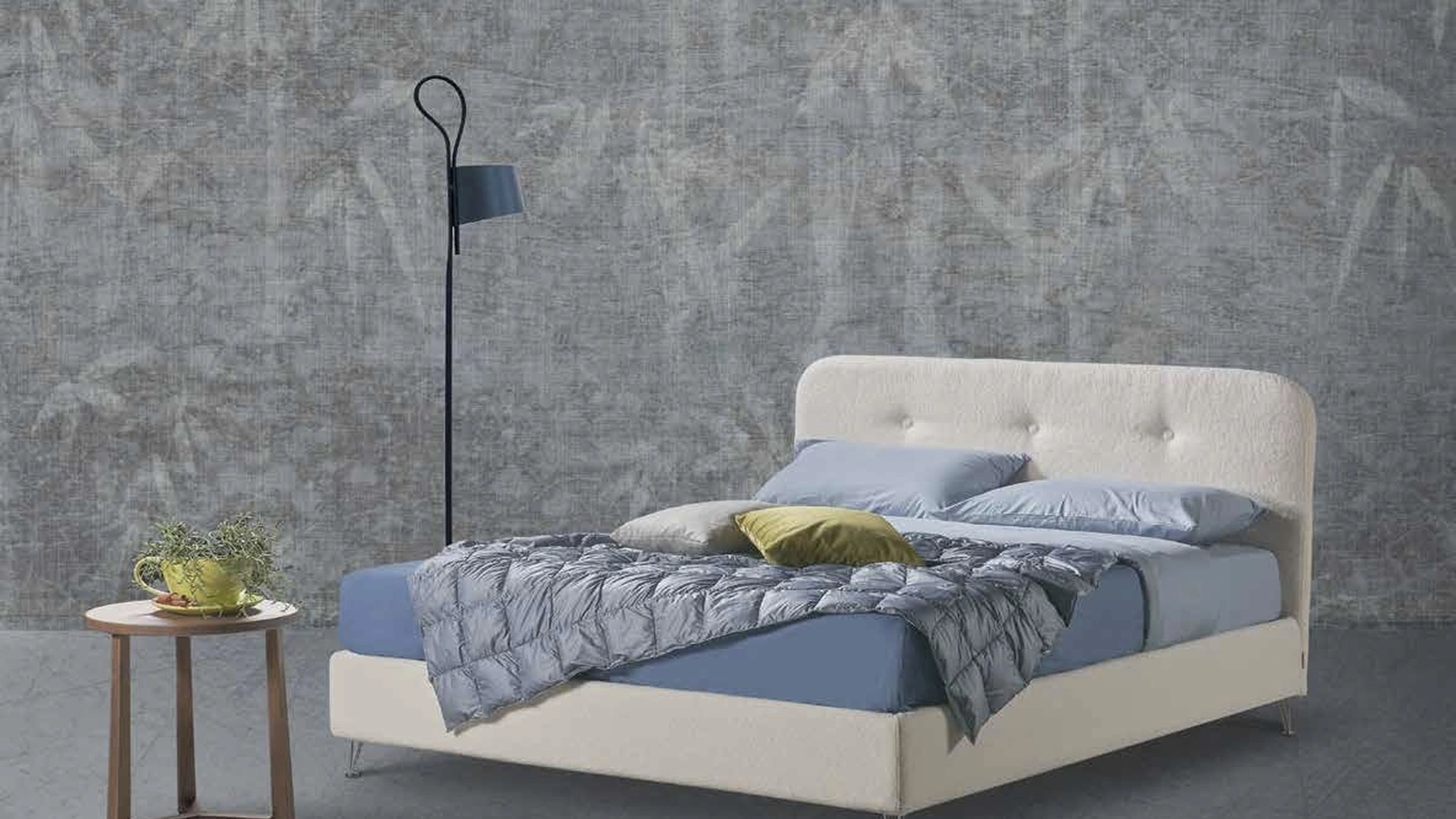 Letto con testiera in tessuto imbottito Orione di Lettissimi