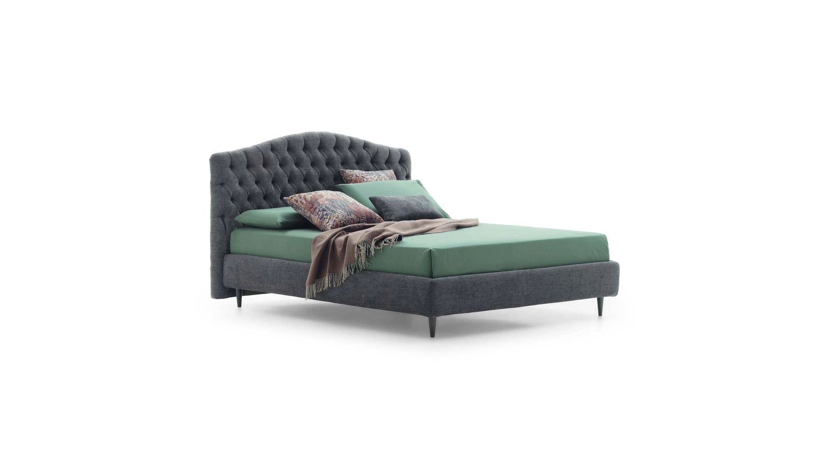 Letto classico Renoir in pelle trapuntata di Le Comfort