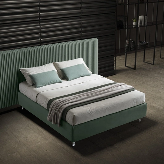 Letto con testiera XL trapuntata Melissa di Stilfar Italia