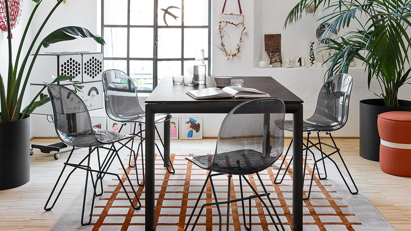 Sedia Academy in policarbonato trasparente di Connubia