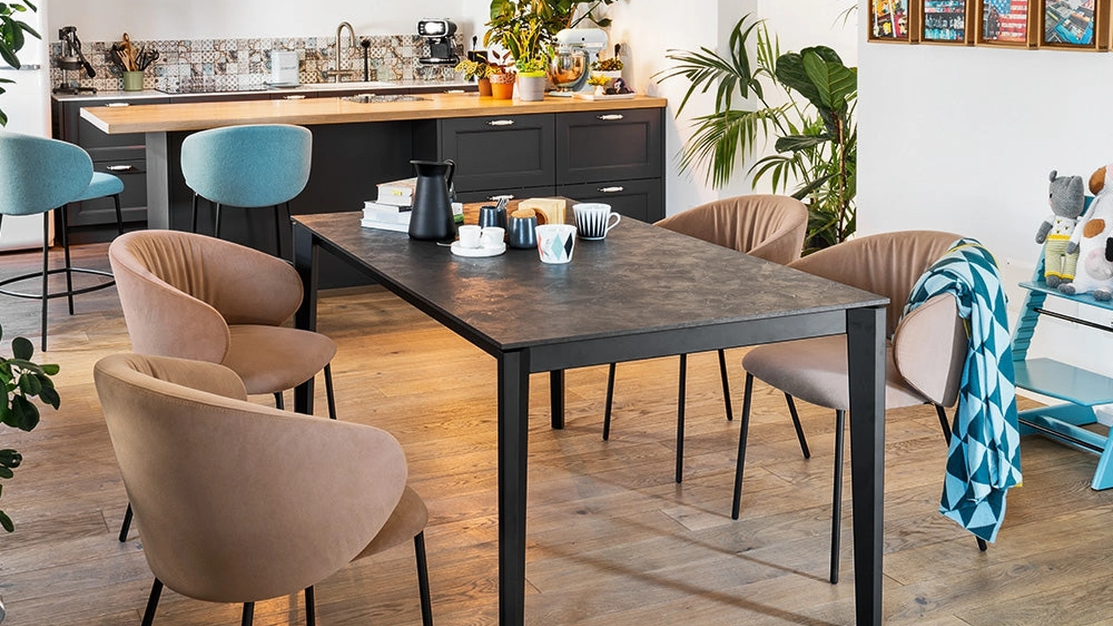 Tavolo allungabile Pentagon di Connubia