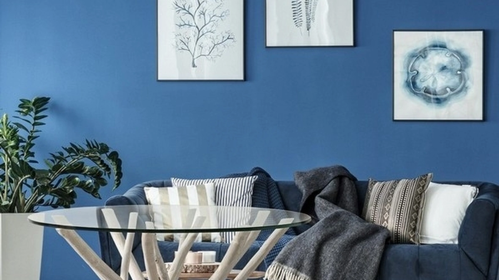 Tavolo in vetro con base in rami di Teak Sahel di Bizzotto