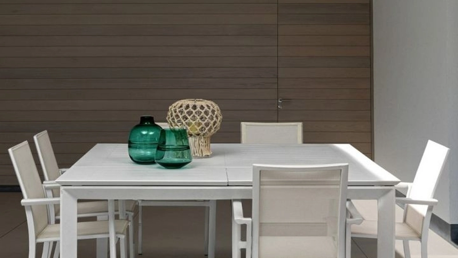 Tavolo quadrato Konnor in alluminio di Bizzotto