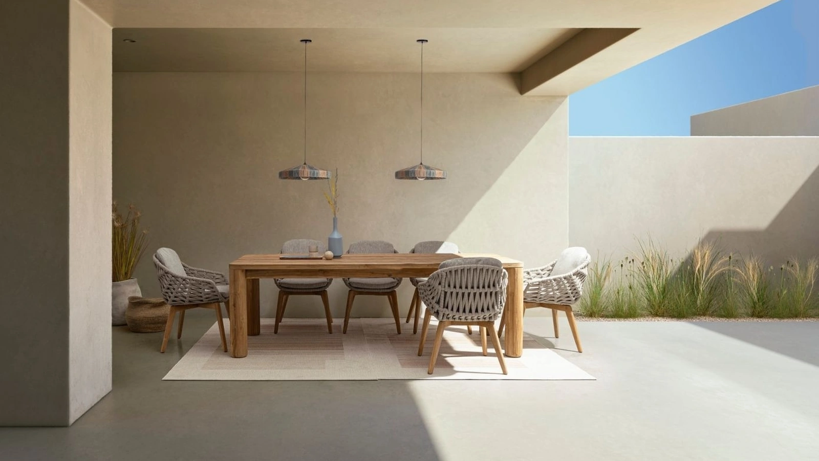 Tavolo Maverick in teak riciclato di Bizzotto