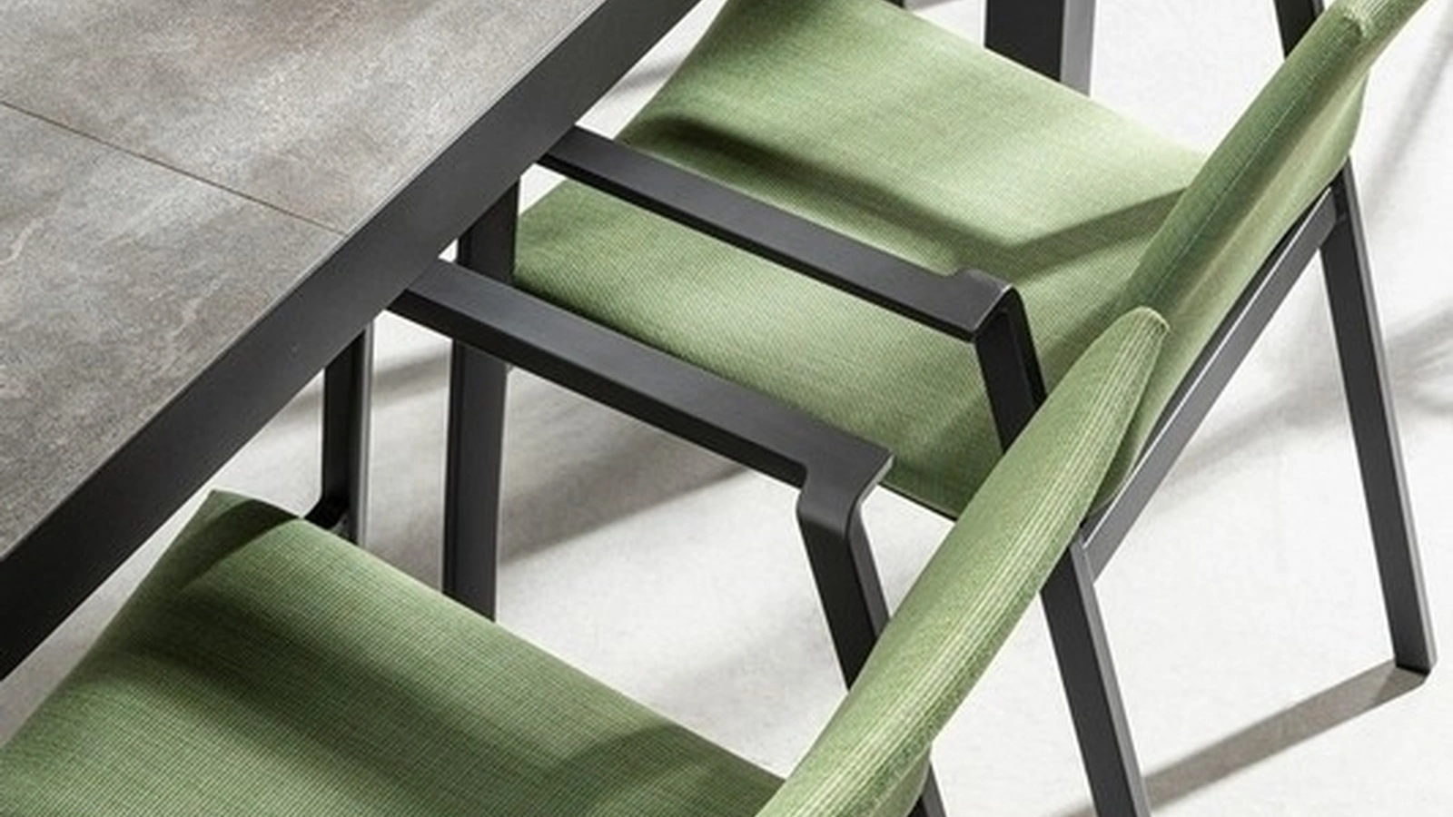 Sedia Odeon in tessuto e alluminio di Bizzotto